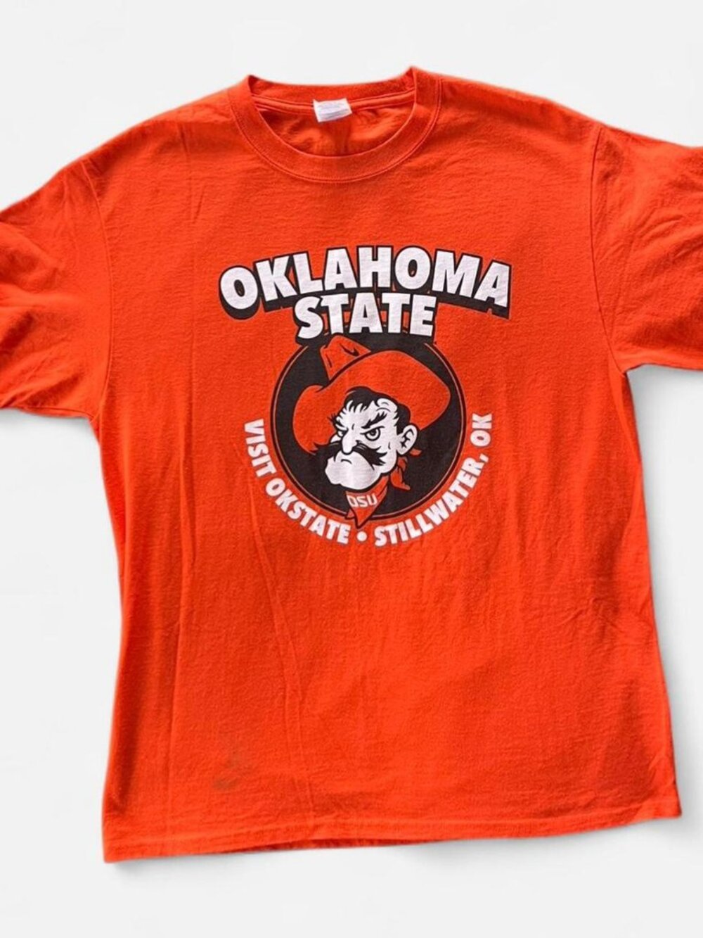 Oklahoma State OSU T-Shirt with Pistol Pete Graphic - size medium